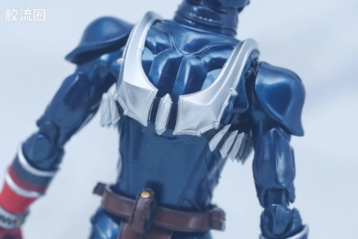 SHF 真骨雕假面骑士系列 假面骑士响鬼 20th Anniversary Ver. - 图片